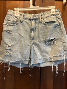 H&M ultra highrise mom Denim Shorts - size 10
